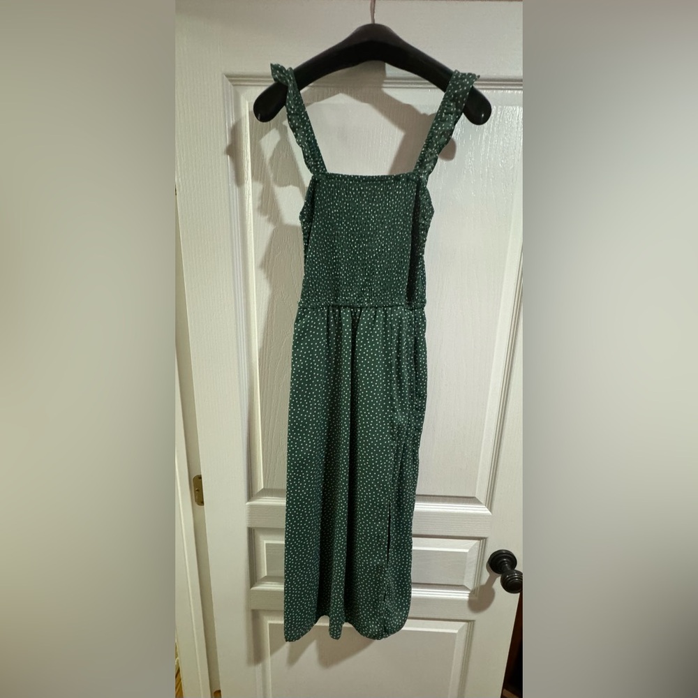 Green polka dot dress!